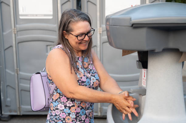 Best Construction site porta potty rental  in Cleveland, TX